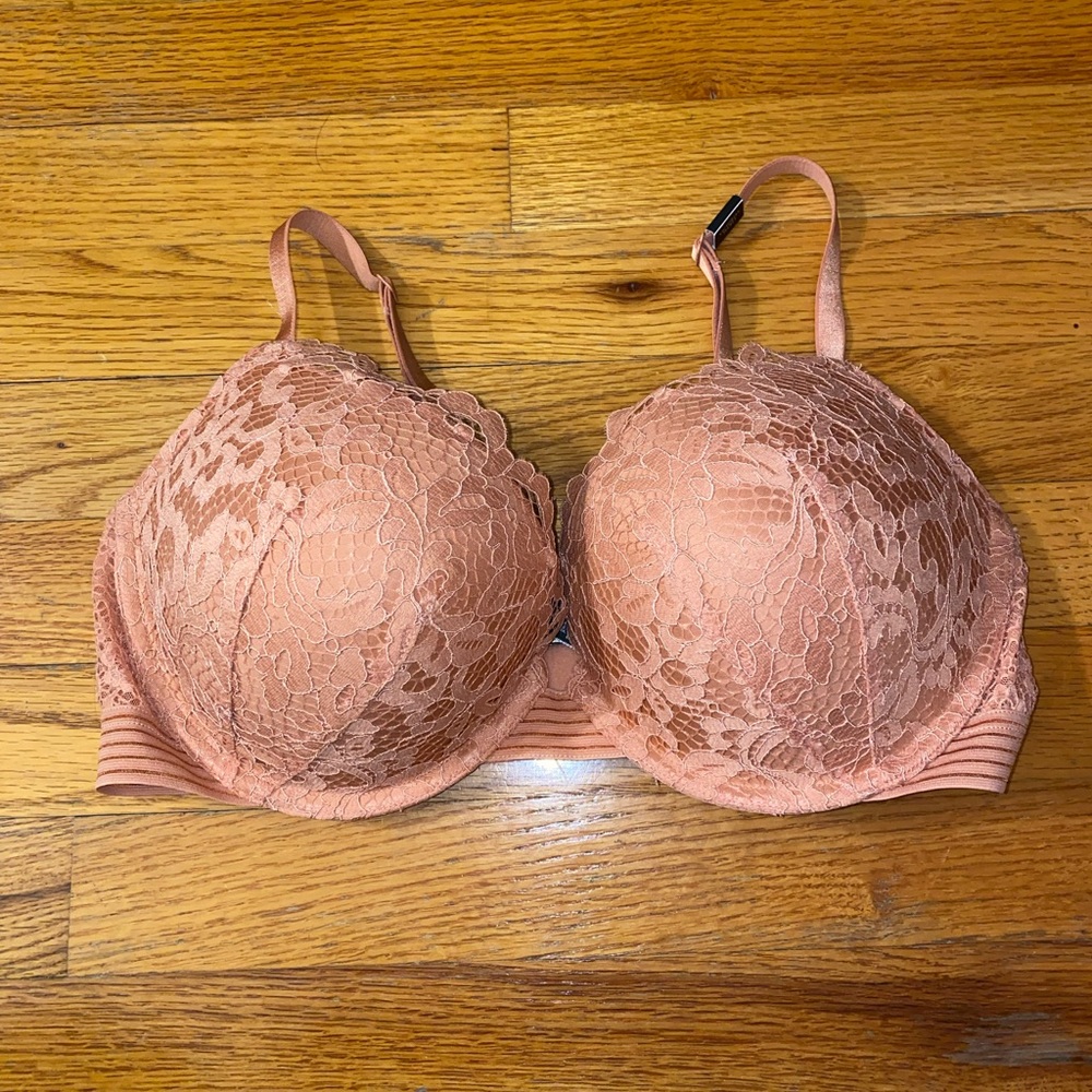 Victoria’s Secret Very Sexy Push-Up Bra